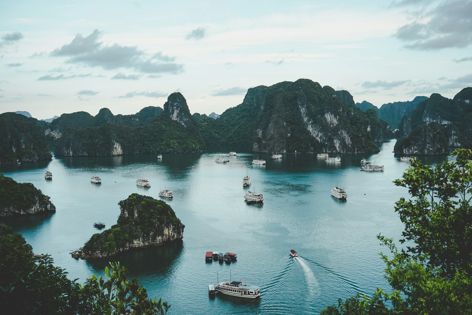 Pay suppliers in Vietnam